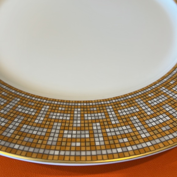 Hermes Mosaic Gold Dinner plates set of 2 - Picture 3 of 3